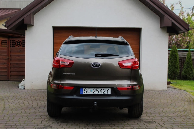 Kia Sportage cena 43500 przebieg: 177000, rok produkcji 2010 z Sosnowiec małe 211